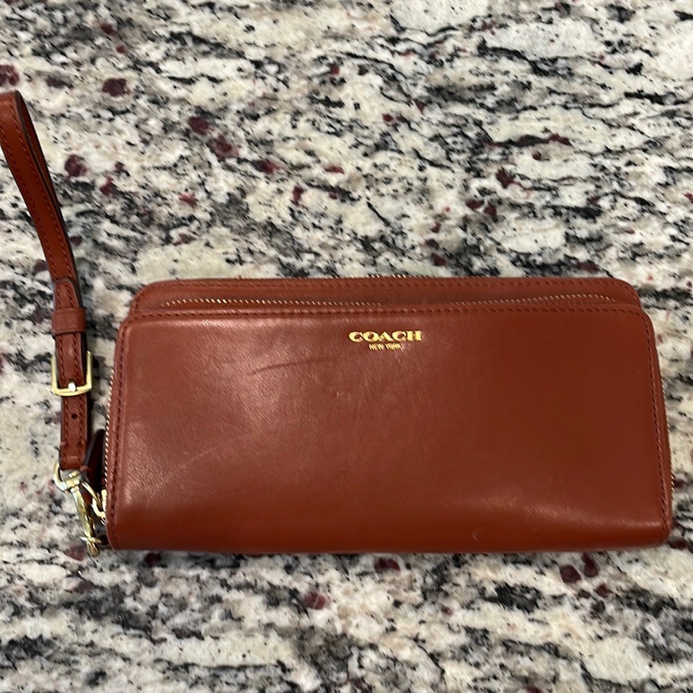 Coach British Tan Leather Large Wallet Wristlet Zip Around